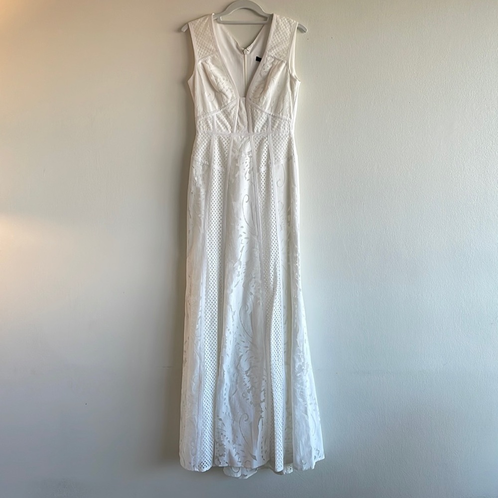 Brand New BCBG MAXAZRIA Size 4